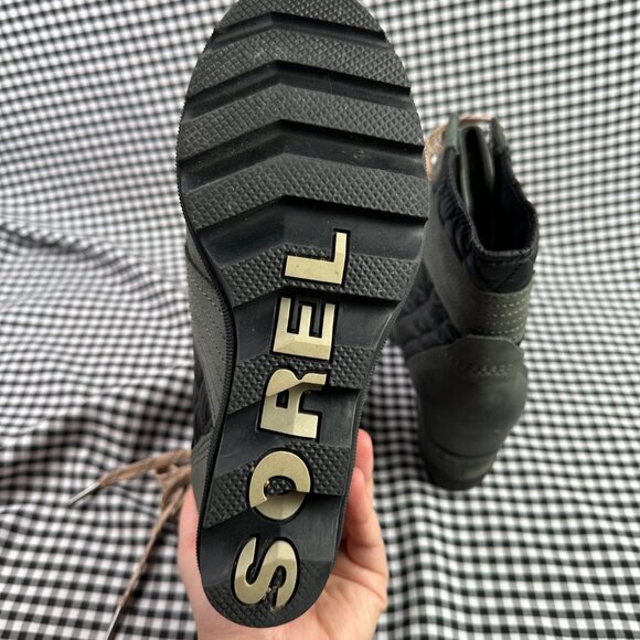 Sorel Lexie Boots Women's 7 Gray Black Nubuck Quilted Hidden Wedge Lug Booties - Picture 6 of 7